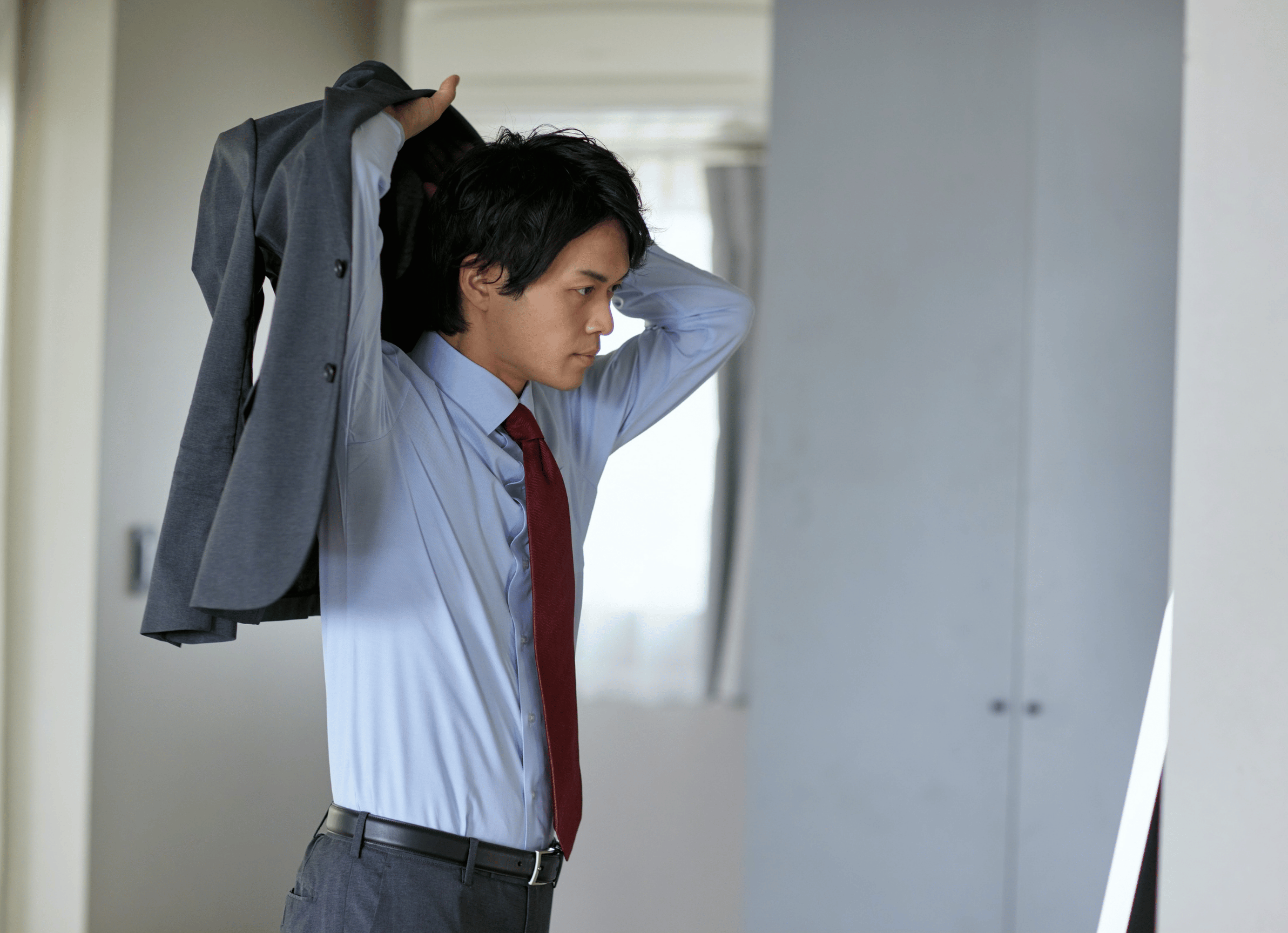 Gaya Pakaian Interview Kerja: Tips dan Trik untuk Menciptakan Penampilan Profesional